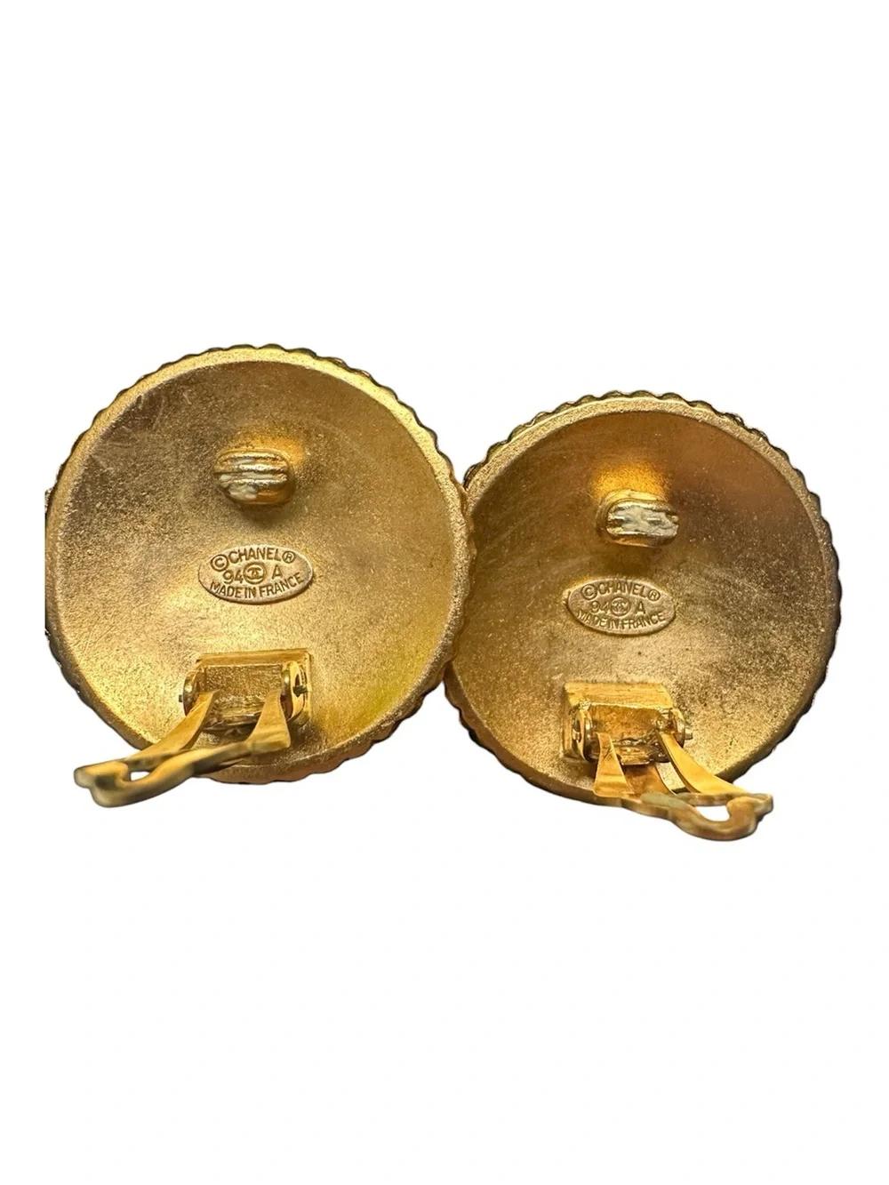 RARE Vintage CHANEL 94A COCO CHANEL Gold Button Clip-On Earrings 1.4” w/ Box